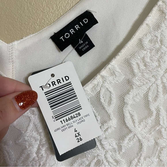 TORRID Ivory Lace Bell Sleeve Fluted Mini Dress size 4X - Picture 5 of 8